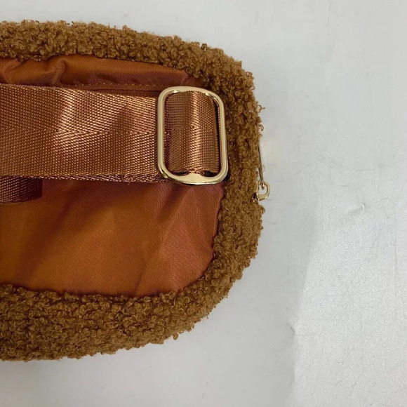 VNVM Sherpa Belt Bag Fleece Fanny Packs Waist Bag w/Adjustable Strap NWT - Picture 7 of 13